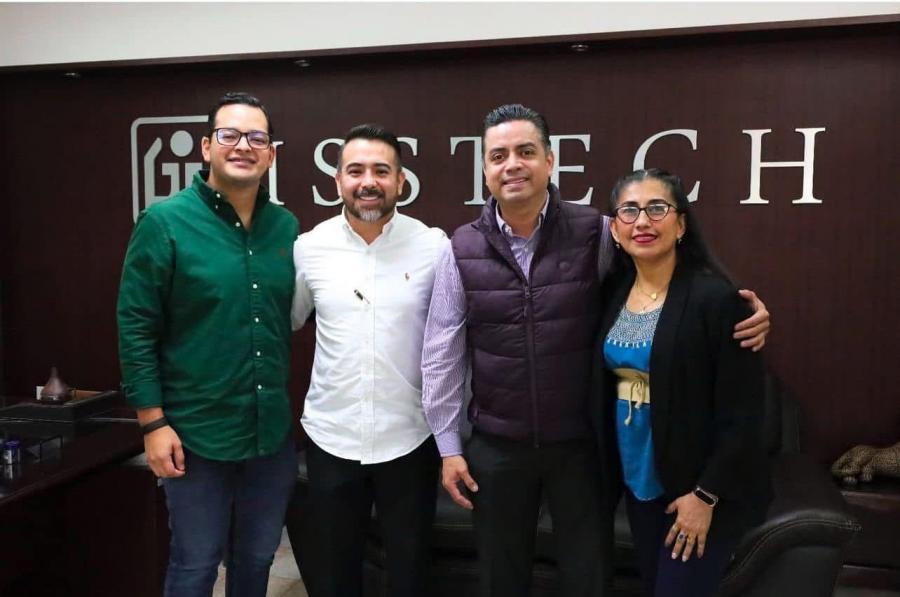  El Subsecretario de Auditoría Publica para la Administración Descentralizada, sostuvo una importante reunión con el director general del ISSTECH