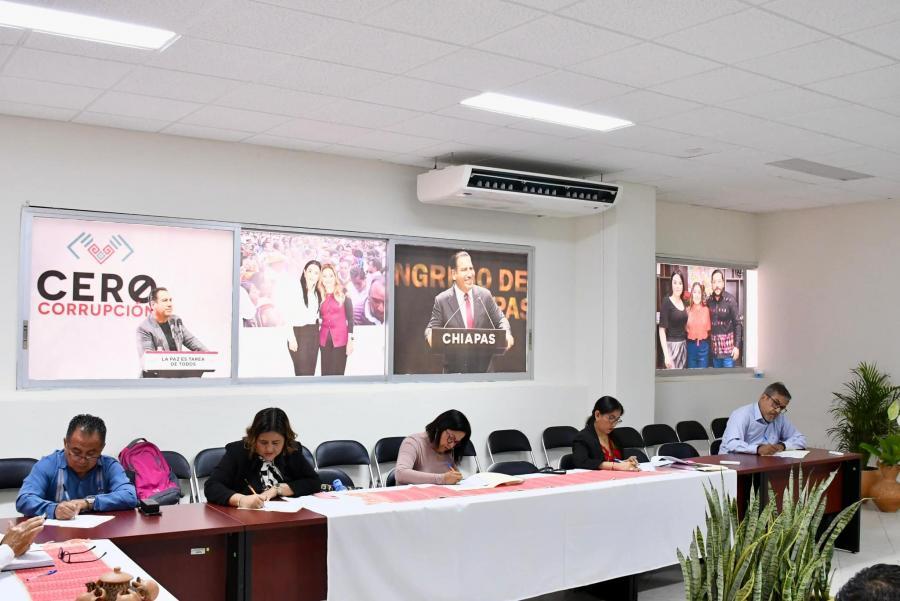 En la Secretaría Anticorrupción y Buen Gobierno se evalúan a las y los contralores internos de la subsecretaria descentralizada.