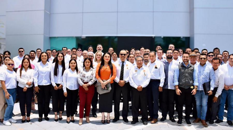 Firman convenio la Secretaría Anticorrupción y Buen Gobierno y la Asociación Mexicana de Contadores Públicos en Chiapas