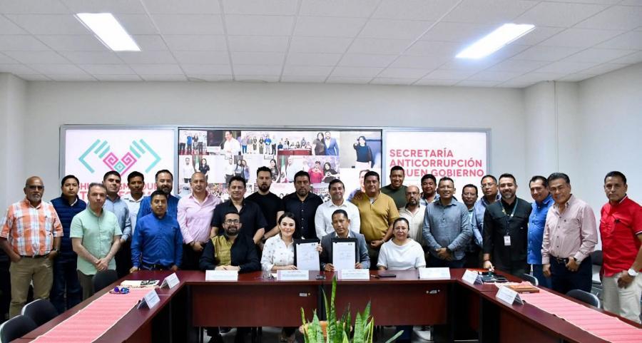 Firman Convenio de Colaboración la Secretaría Anticorrupción y Buen Gobierno y el Colegio de Arquitectos de Comitán, A.C.