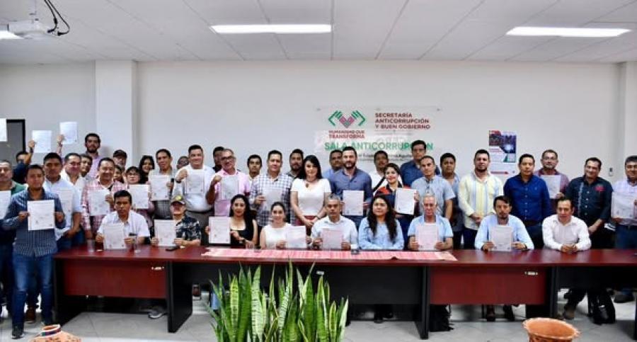 Empresas chiapanecas reciben Constancias de Registro Único de Contratista (CRUC BALAM)