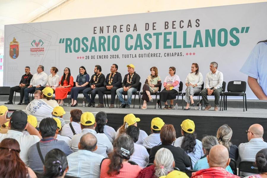 Entrega de Becas “Rosario Castellanos”