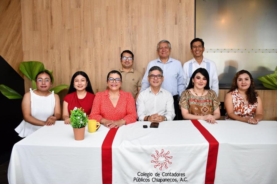 Fortalecen vínculos con el sector profesional para la presentación de la revista digital del colegio de contadores públicos