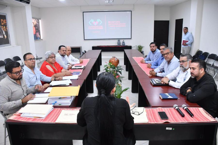 Ana Laura Romero Basurto sostiene reunión de trabajo con personal de la SAyBG para dar seguimiento a las acciones institucionales